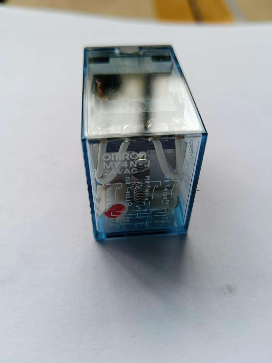 OMRON 中间继电器  MY4N-J AC24 BY OMZ