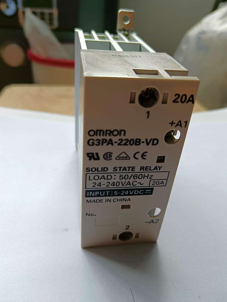 OMRON  固态继电器  G3PA-220B-VD DC5-24V