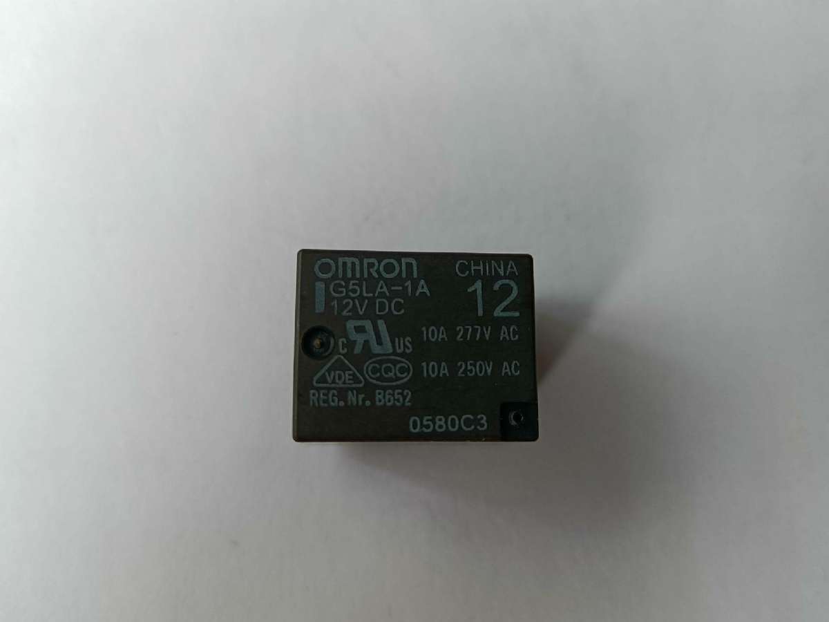 OMRON 功率继电器  G5LA-1A DC12