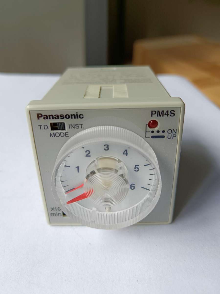 Panasonic松下  定时器  PM4S-A2C60M AC120V
