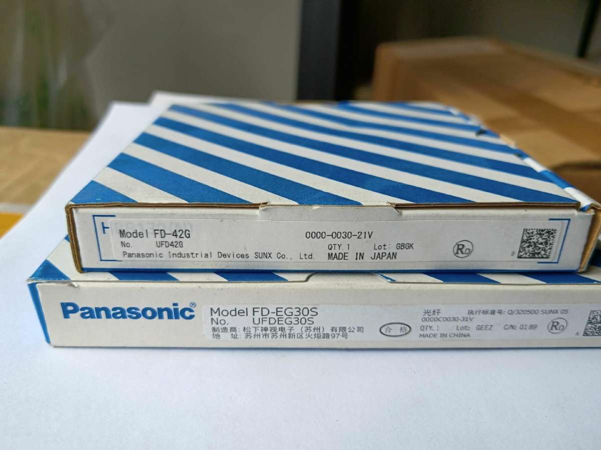 Panasonic松下  数字光纤传感器 FD-42G